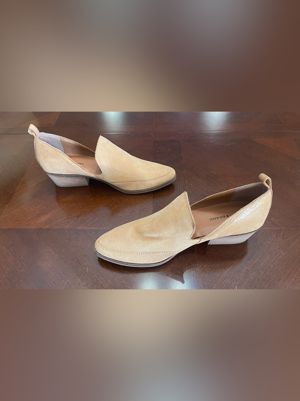 NWT & box Lucky Brand Women's Tan Slip-On Low Heel Loafers
